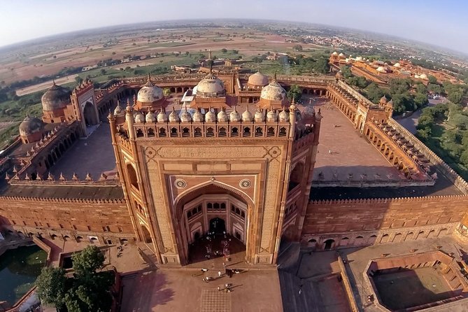 1-Day Private Tour to Agra with 3 UNESCO world Heritage from Delhi by Train - Agra Fort and its view toward the Taj