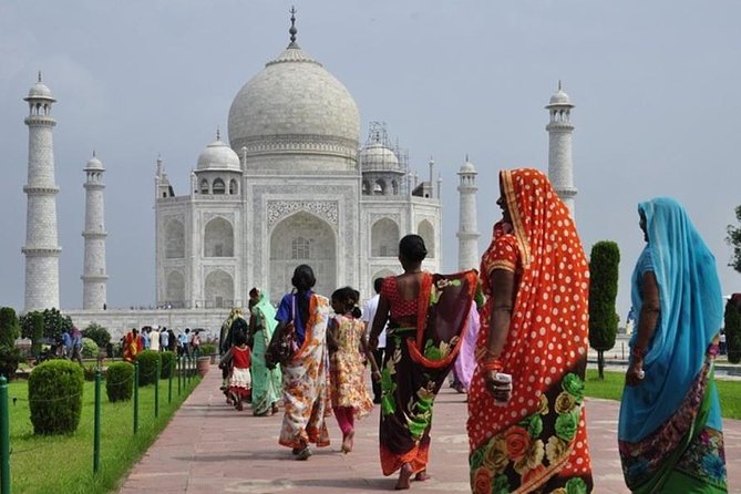 1-Day Trip to The Taj Mahal, Agra from Delhi by Super-fast Train - Why the fast train makes this day possible