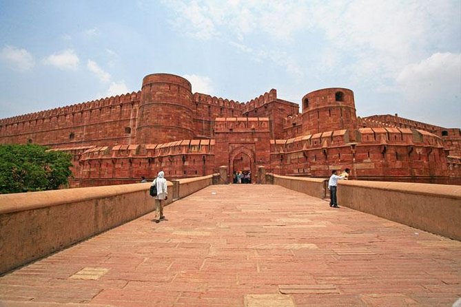1-Day Trip to The Taj Mahal, Agra from Delhi by Super-fast Train - Who should choose this Taj Mahal day trip