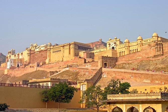 2-Day Private Tour to The Taj Mahal, Agra and Jaipur from Delhi by Train - City Palace and Jantar Mantar