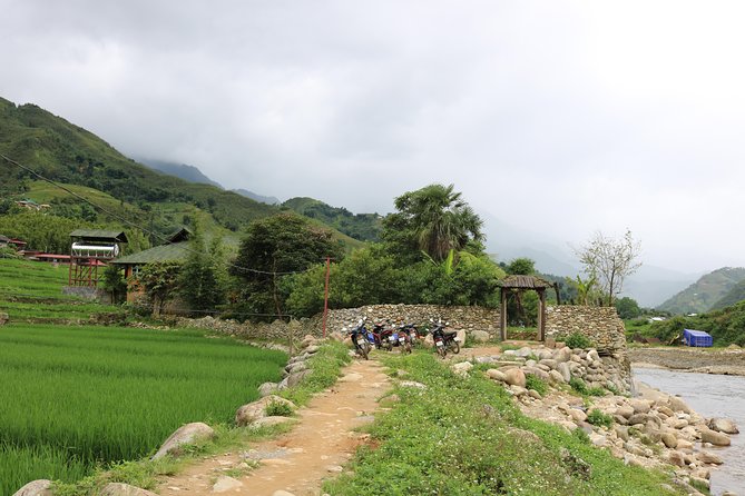 2 days 3 Nights Sapa Trekking Tour by Night Train from Hanoi - Cat Cat village and the first four-hour walk