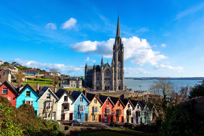 3-Day Blarney Castle, Ring of Kerry, & Cliffs of Moher Rail tour - Day two: the Ring of Kerry in seven scenic hours