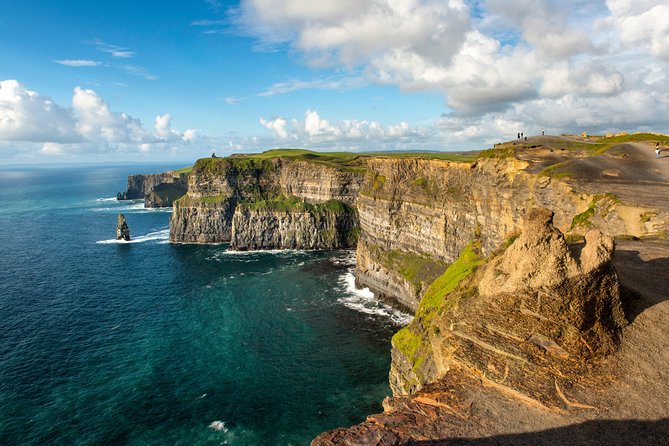 3-Day Blarney Castle, Ring of Kerry, & Cliffs of Moher Rail tour - Who should book this tour?