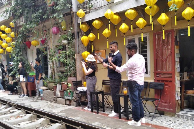 4 Hours Private City Tour with Highligh Train Street - Temple of Literature, with 45 minutes for Vietnam’s first university