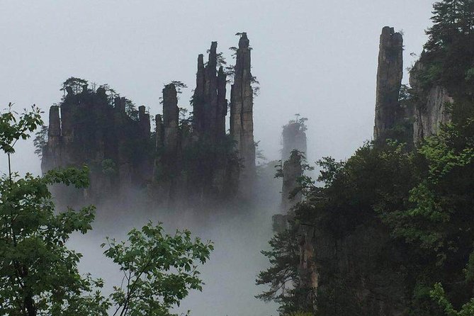 5-Day Combo Package of Zhangjiajie With Fenghuang (By Fast Train) - Day 3: A flat stream walk, Huangshi Village, and the glass bridge