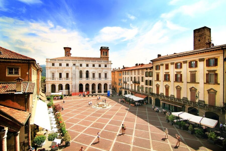 6-Day North Lakes: Milan & Bernina Express Experience - Day 5: Verona, Franciacorta and the final Milan night