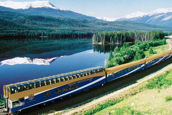 6-Day Rocky Mountaineer Train Tour, From Vancouver to Rockies - Day 5: Icefields Parkway and the Athabasca Glacier