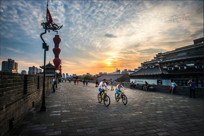 7 Days Private Tour of Beijing, Xian, Shanghai by Bullet Train - The Long Train to Shanghai and the Huangpu River