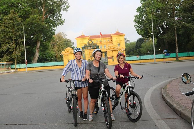 A Glimpse Of Hanoi ,Cultures, History, Backstreet, Train Street - Key points before you book