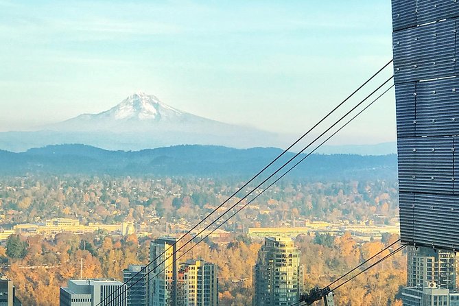 Aerial Tram Ride with Doughnuts at Sunrise in Portland Oregon - The Aerial Tram Ride Down to South Waterfront