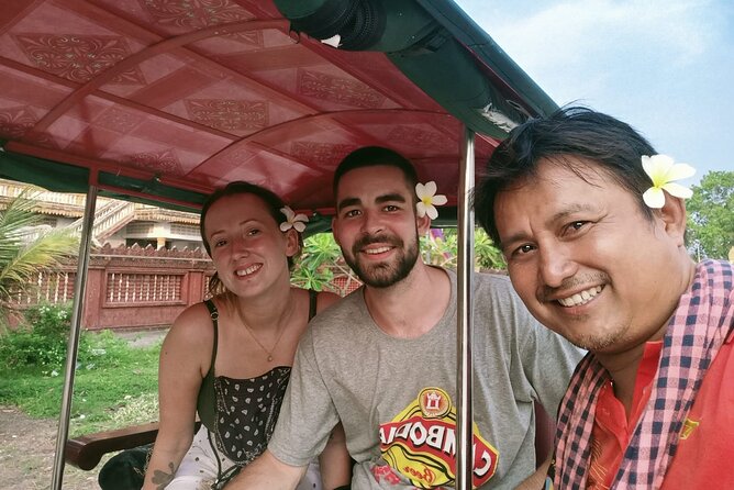 AfternoonTour.Bamboo train.killing cave with Secret bat cave - Why this Battambang afternoon works so well