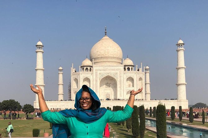 Agra Taj Mahal Tour by Gatimaan Express Train - Two hours beneath the marble dome of the Taj Mahal