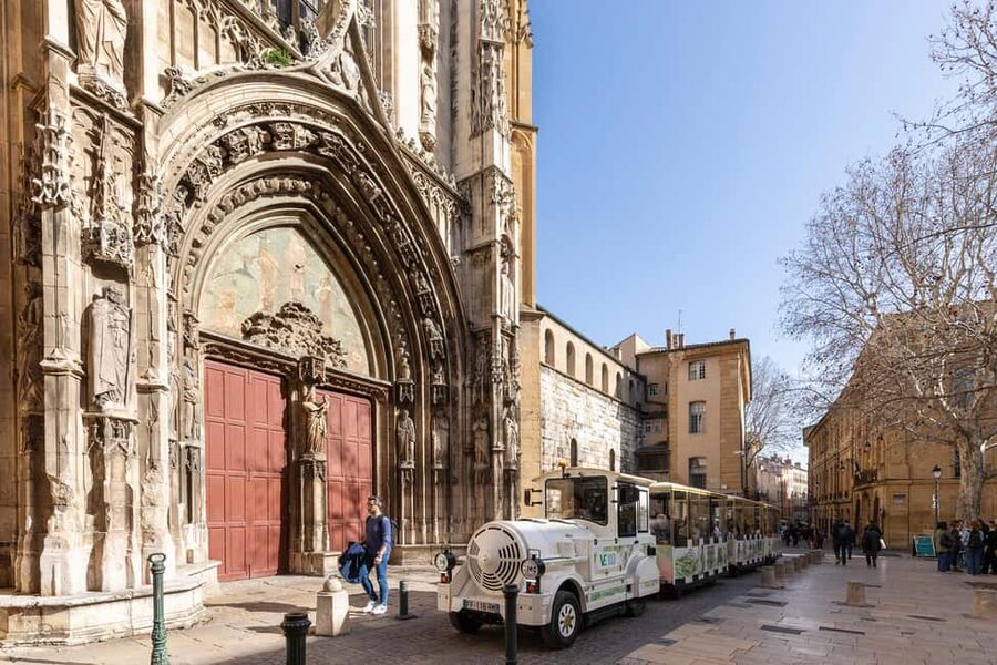 Aix-en-Provence by Electric Tourist Train – City Center Circuit - Who will get the most from this ride?