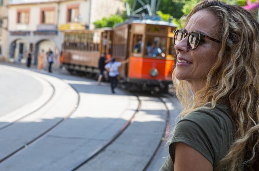 Alcudia/Marratxi: Valldemossa & Soller Tour by Tram & Bus - The historic Sóller tram to Port de Sóller