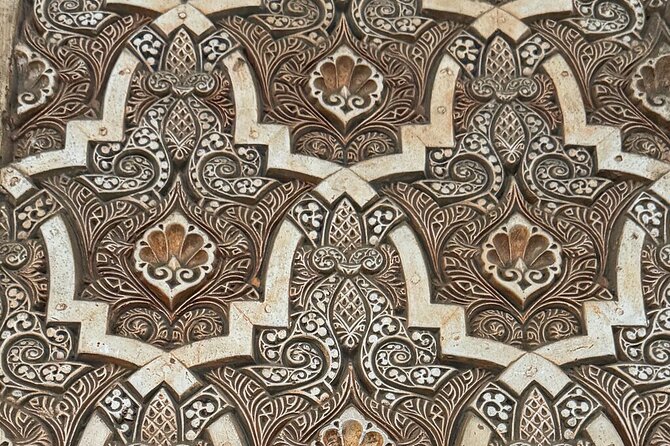Alhambra tickets with Nasrid Palaces + Tourist Train - The tourist train: useful extra or unnecessary add-on?