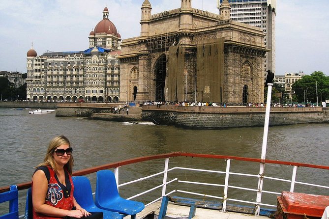 All in one-Combo of City, Dhobighat, Slum & Dabbawala with ferry and train ride. - CST: Mumbai begins with a railway landmark