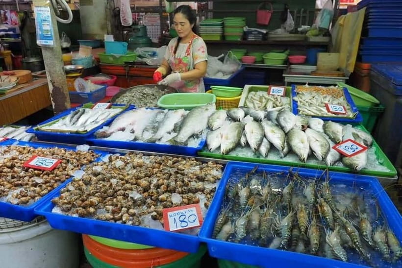 All-in-One Market Experience: Railway & Floating Wonders - Final call: a good choice for a private market sampler