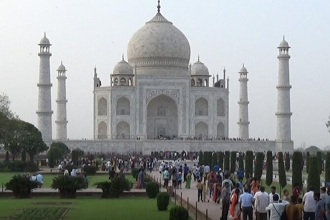 All Inclusive Taj Mahal & Agra Tour by Superfast Train From Delhi - Private group, guide support, and the pace of the day