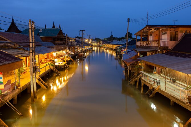 Amphawa Floating & Maeklong Railway Train Market Private Tour - Food, money, and small practical choices