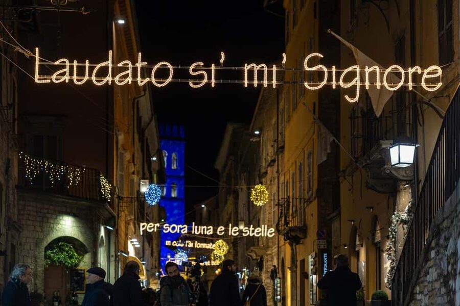 Assisi Christmas Train Tour - Piazza Santa Chiara and the upper-town views