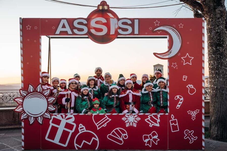 Assisi Christmas Train Tour - Lights, music, and video mapping