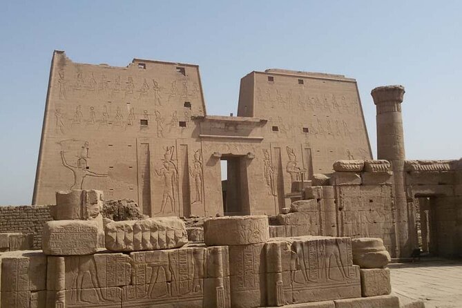 Aswan, Edfu, and Kom Ombo Private Full-Day Tour from Luxor by Road and Rail - Kom Ombo’s double temple and crocodile museum