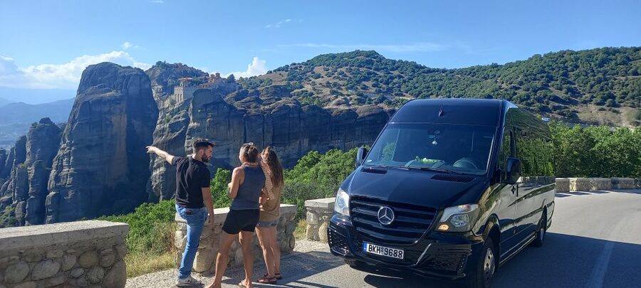 Athens to Meteora, Day Trip with Local Guide,up to 9 people - Why Meteora makes a worthwhile Athens day trip