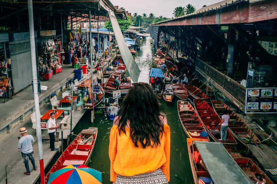 Bangkok: Ayutthaya, Railway & Floating Markets Full-Day Tour - Damnoen Saduak by longtail boat