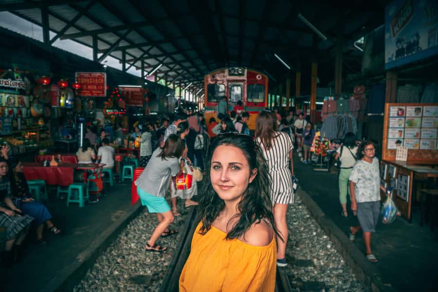 Bangkok: Ayutthaya, Railway & Floating Markets Full-Day Tour - The guide can make or break the long day