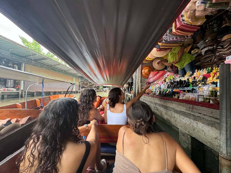 Bangkok: Damnoen Floating Market & Train Market Private Tour - Should you book it?