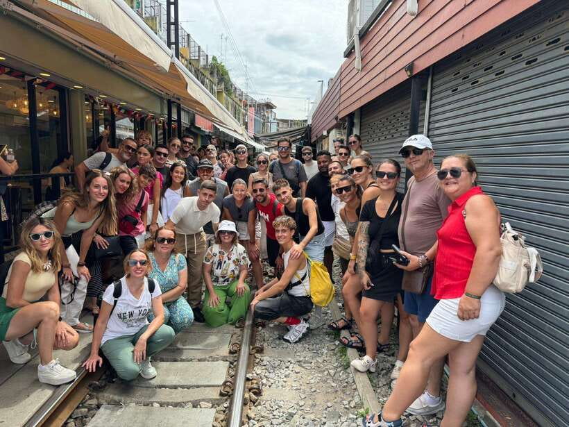 Bangkok: Damnoen Saduak and Mae Klong Train Markets - What the $22 price really covers