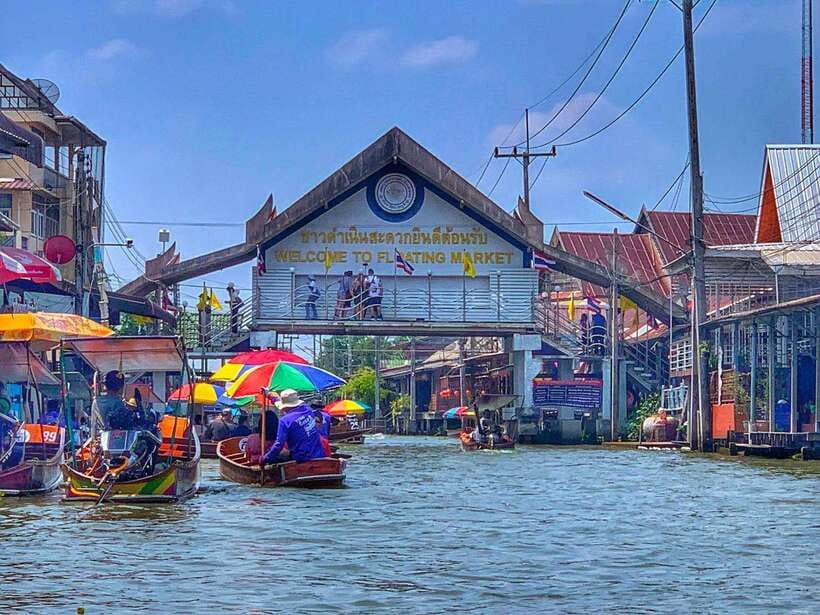 Bangkok: Damnoen Saduak and Mae Klong Train Markets - What to eat and buy