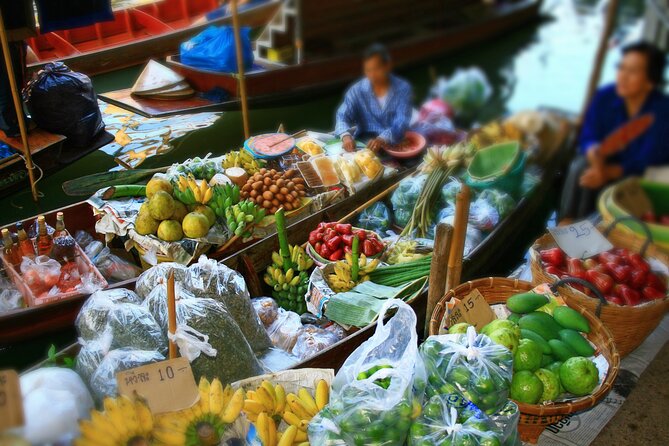 Bangkok: Damnoen Saduak and Maeklong Railway Market Japanese tour - A Japanese-speaking guide and a small group