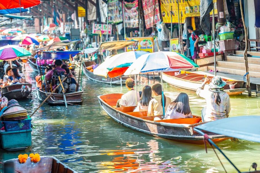 Bangkok: Damnoen Saduak, Train Market & Mahanakhon Day Trip - Why Maeklong Railway Market is the real highlight