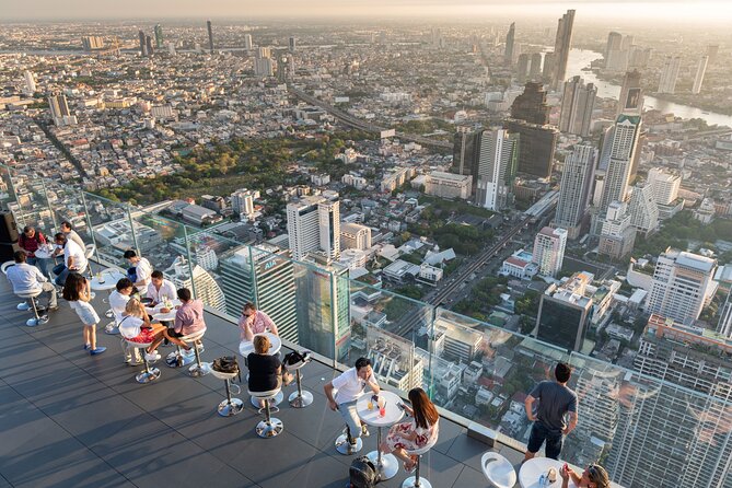 Bangkok Damnoen Saduak, Train Market, Mahanakhon Skywalk - Practical details that matter