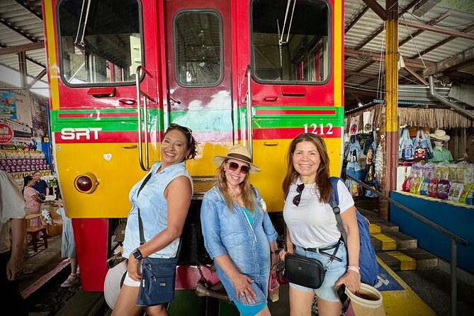 Bangkok: Floating Market and Train Market Experience - Exploring Damnoen Saduak Floating Market