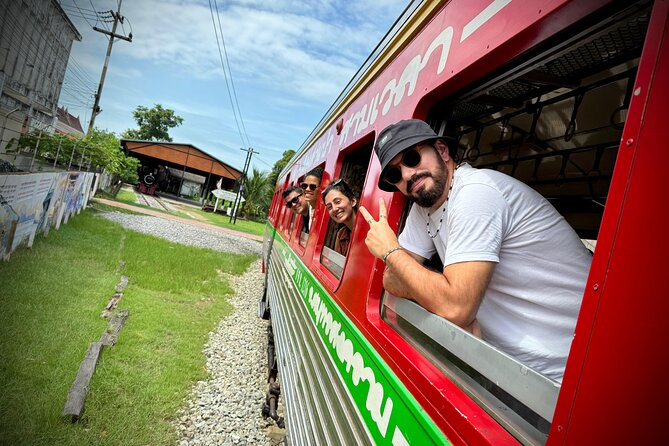 Bangkok: Floating Market and Train Market Experience - Transport, timing, and comfort