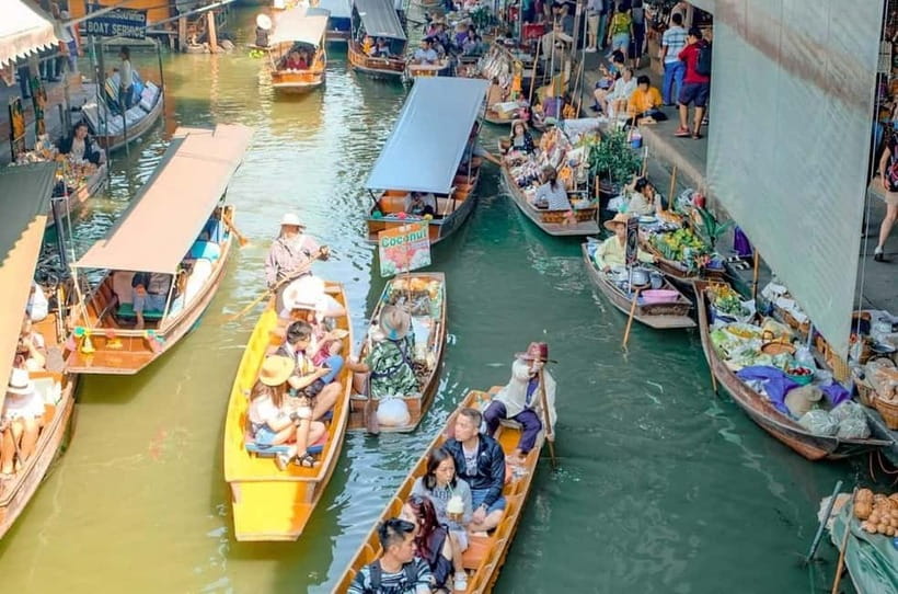 Bangkok: Floating Market & Railway Market with Hotel Pick Up - Food, photos, and shopping tips