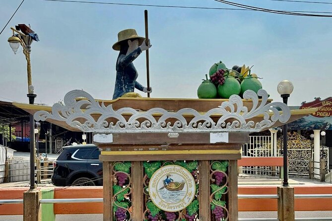 Bangkok: Floating Market & Train Market with Train/Boat ride - Who will enjoy this day most