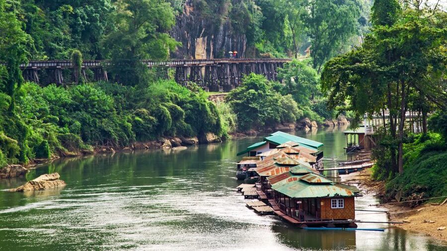 Bangkok: Kanchanaburi, River Kwai & Death Railway Tour - Coffee, heat, and the final temple climb