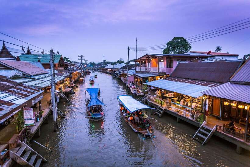 Bangkok: Maeklong Railway & Amphawa Floating Market Day Trip - The firefly boat ride at dusk