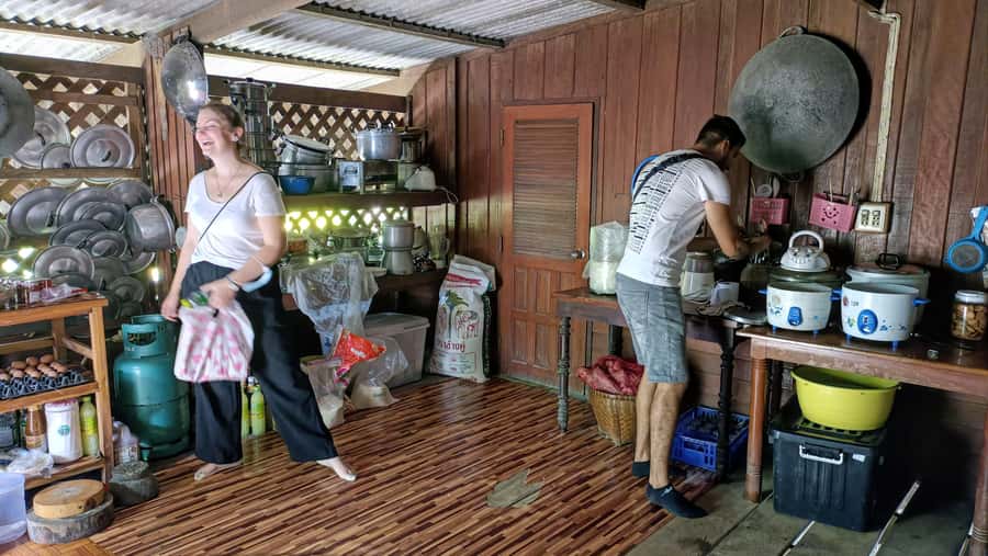 Bangkok: Maeklong Railway & Damnoen Saduak Floating Markets - Why Maeklong Railway Market is the day’s big moment