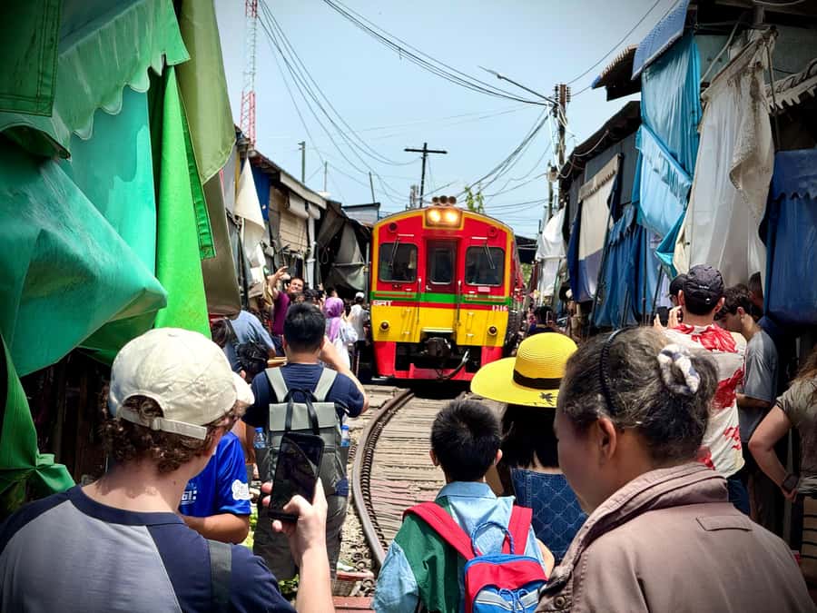 Bangkok: Private Floating Market and Train Market Experience - The train that cuts through Maeklong Market