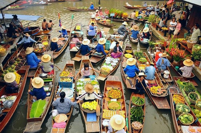 Bangkok: Railway and Floating Market Tour + Dragon Temple - Damnoen Saduak by traditional longtail boat