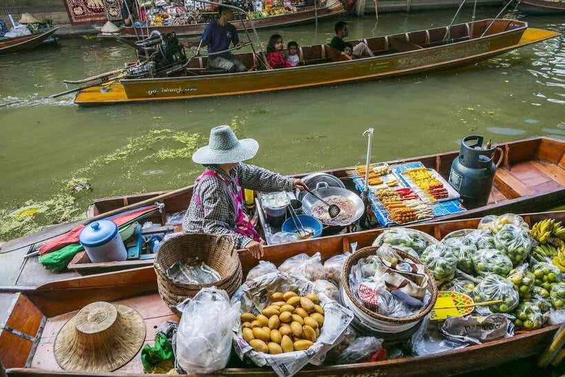 Bangkok: Railway and Floating Market Tour with Dragon Temple - Maeklong Railway Market and the train-side spectacle
