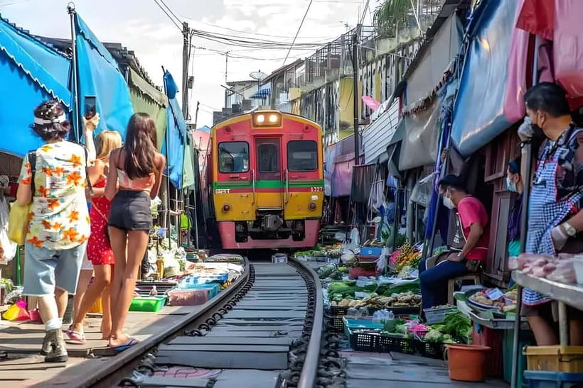 Bangkok: Railway, Floating Market & Chao Phraya Cruise Tour - Why this day works for first-time Bangkok visitors