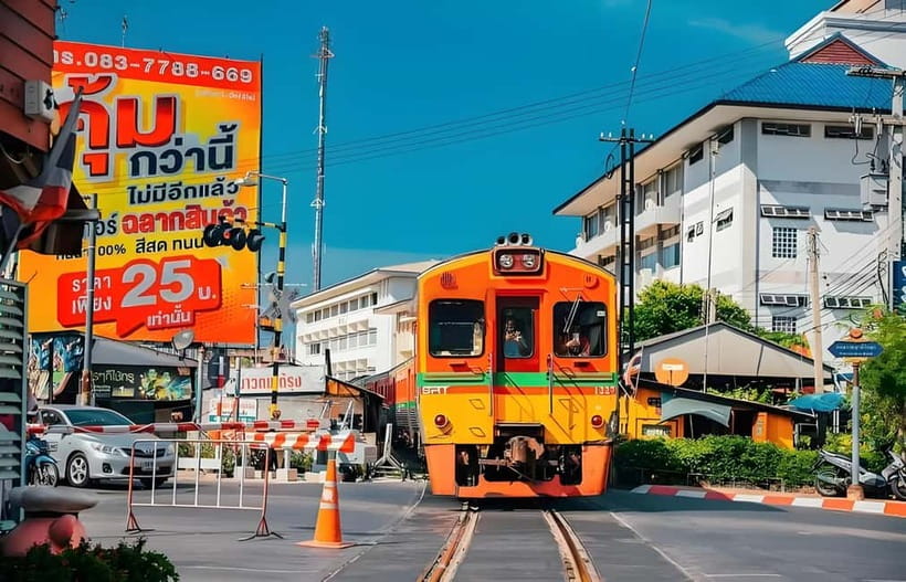 Bangkok: Railway, Floating Market & Chao Phraya Cruise Tour - Returning to Bangkok for the Chao Phraya