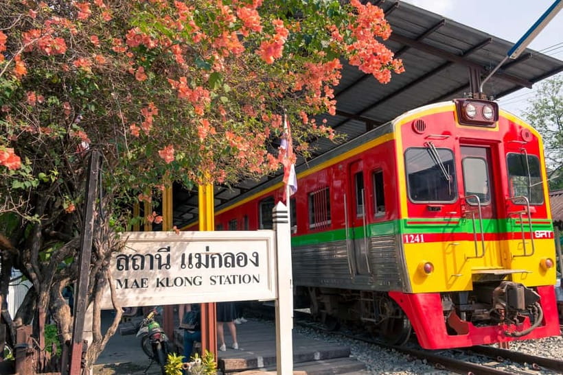 Bangkok: Railway, Floating Market & Chao Phraya Cruise Tour - Who should book this tour