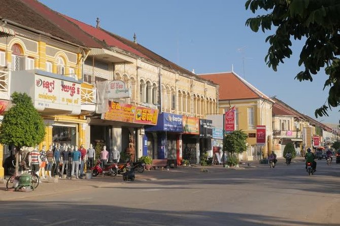 Battambang Day Trip from Siem Reap-Bamboo Train, Bats Cave - Battambang city: market life, old buildings, and local crafts