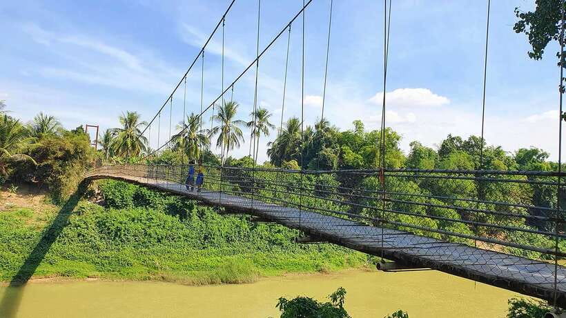 Battambang: Tuk-Tuk, Bamboo Train, Killing/Bat Caves, Sunset - Key points to know before you book